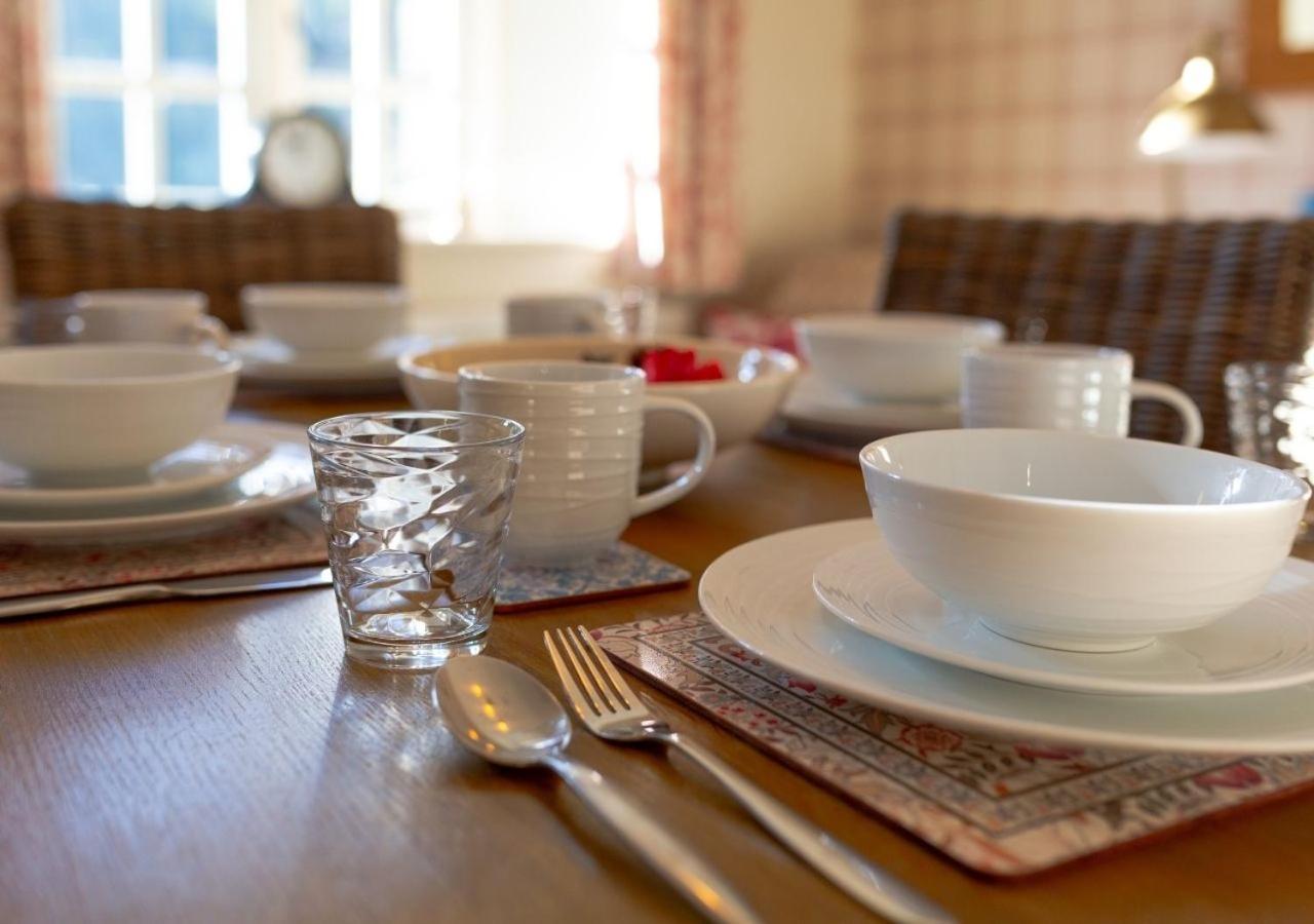 Jasmine Cottage - 2 Bedroom In Heart Of Bourton! מראה חיצוני תמונה