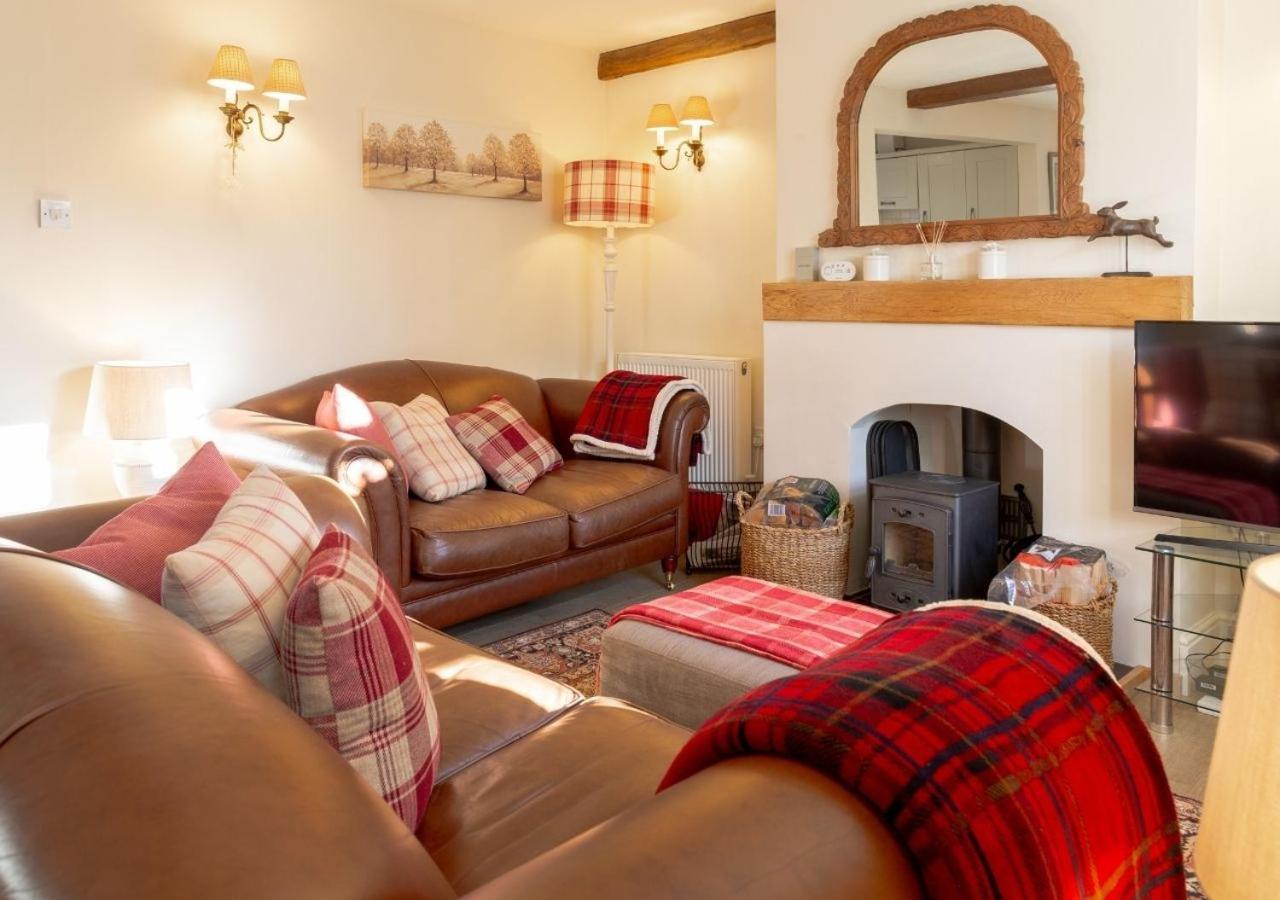 Jasmine Cottage - 2 Bedroom In Heart Of Bourton! מראה חיצוני תמונה