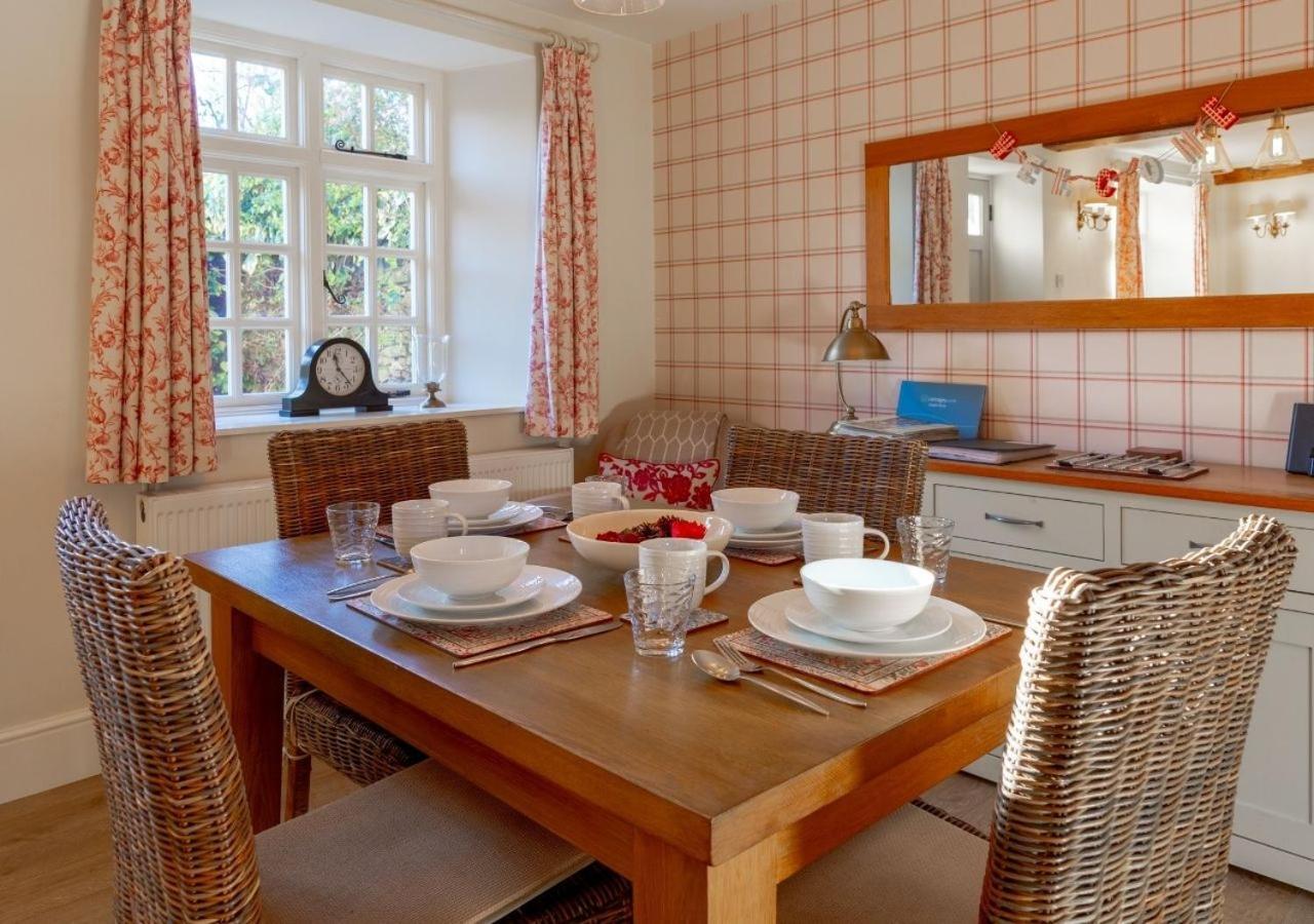 Jasmine Cottage - 2 Bedroom In Heart Of Bourton! מראה חיצוני תמונה