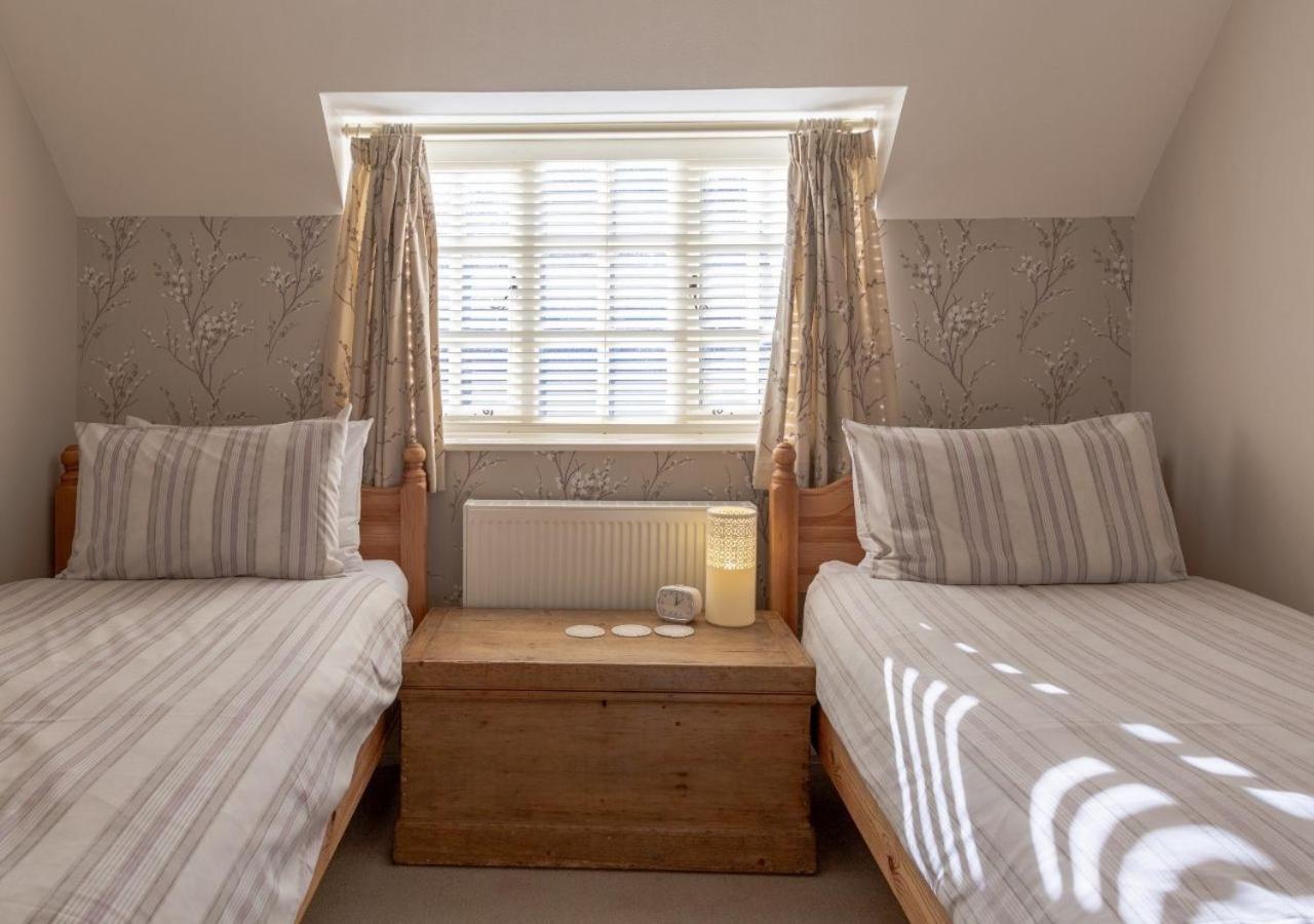 Jasmine Cottage - 2 Bedroom In Heart Of Bourton! מראה חיצוני תמונה