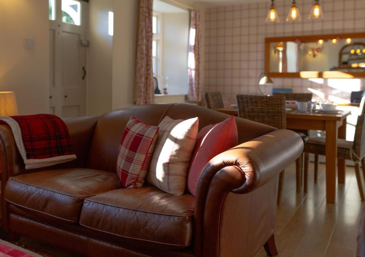 Jasmine Cottage - 2 Bedroom In Heart Of Bourton! מראה חיצוני תמונה