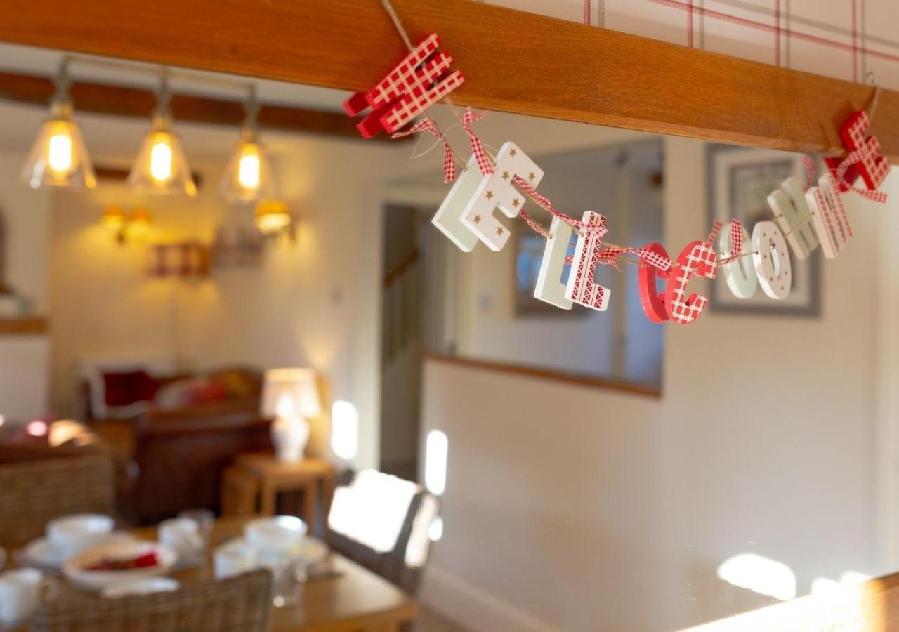 Jasmine Cottage - 2 Bedroom In Heart Of Bourton! מראה חיצוני תמונה
