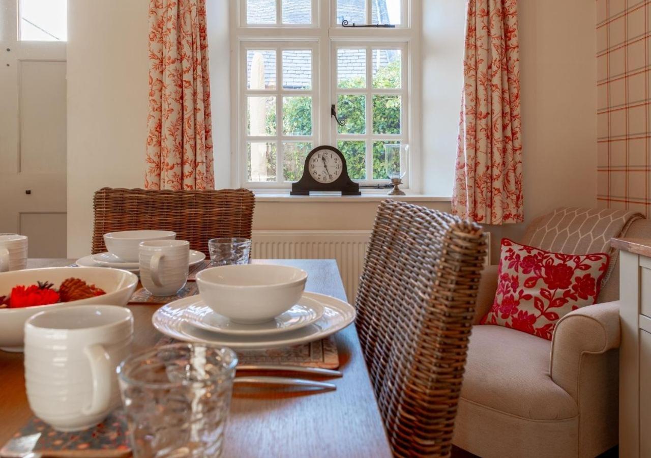 Jasmine Cottage - 2 Bedroom In Heart Of Bourton! מראה חיצוני תמונה
