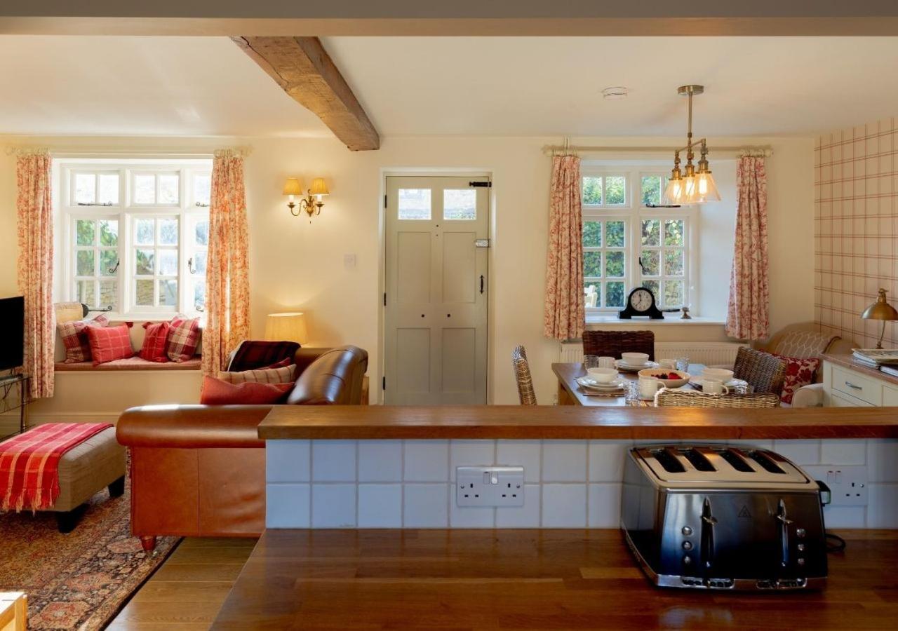 Jasmine Cottage - 2 Bedroom In Heart Of Bourton! מראה חיצוני תמונה
